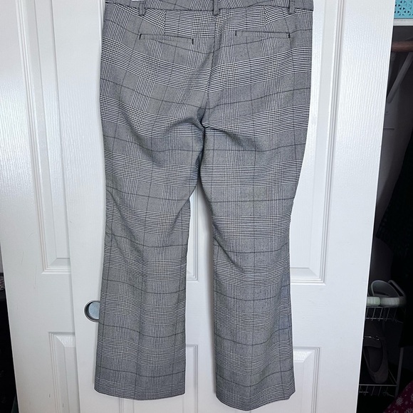 Ann Taylor Black and White Houndstooth Pants - Picture 2 of 3